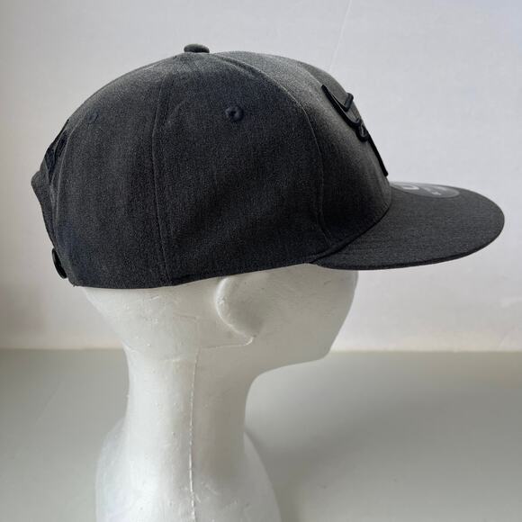 Chicago Bulls Ultra Game Snapback Mens Hat Gray OS Flat Brim Adjustable Cap NBA - Picture 3 of 10